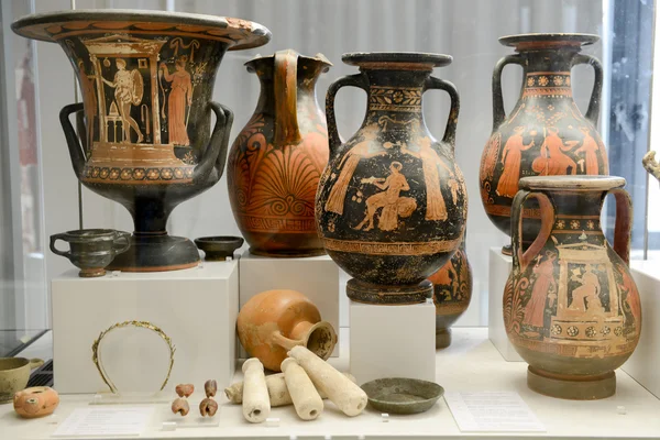 Antika amforor av museet i Egnazia — Stockfoto