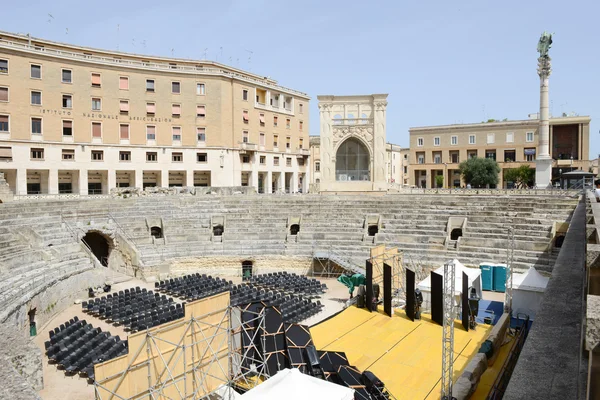 Ikonisches römisches Amphitheater in Lecce — Stockfoto