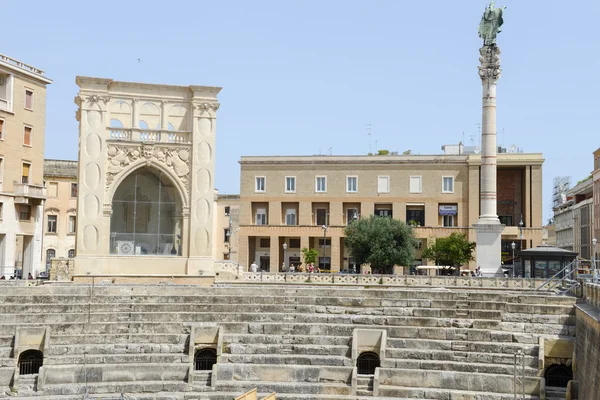 Ikonisches römisches Amphitheater in Lecce — Stockfoto