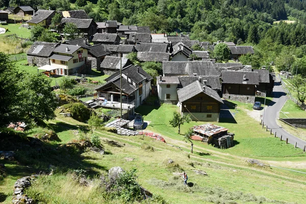 スイス アルプスのマドラの村 — ストック写真