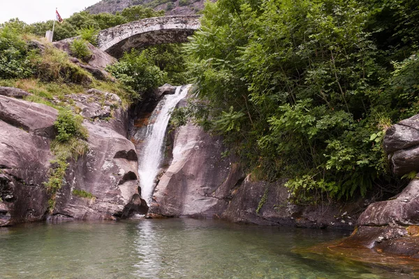 Santa-Petronilla-Wasserfälle — Stockfoto