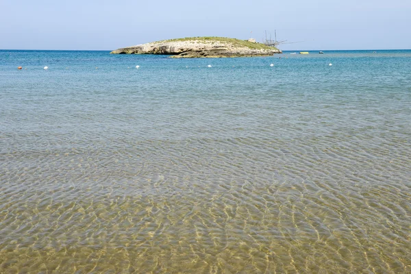 Playa en la costa de Torre Canne — Foto de Stock