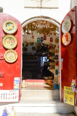 Peschici Puglia üzerinde küçük hediye eşya dükkânı