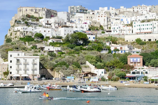 Dorp van Peschici op Gargano — Stockfoto