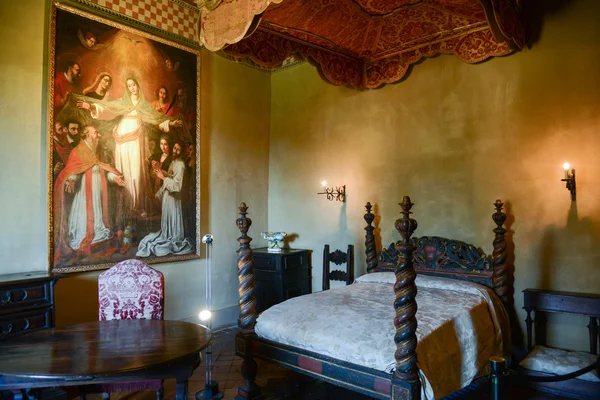 Slaapkamer van kasteel van Gradara — Stockfoto