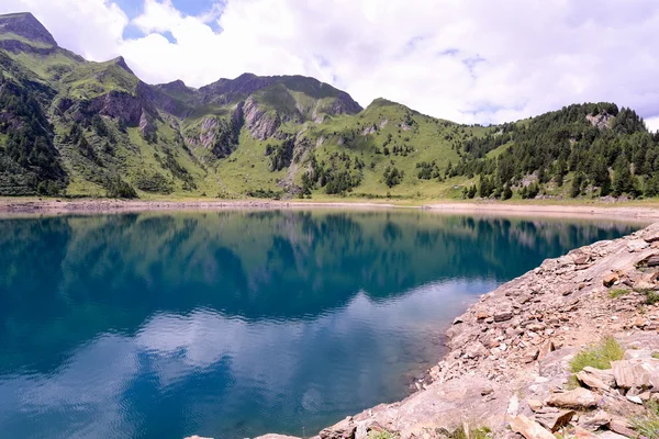 Jezioro Tremorgio w kantonie Ticino — Zdjęcie stockowe