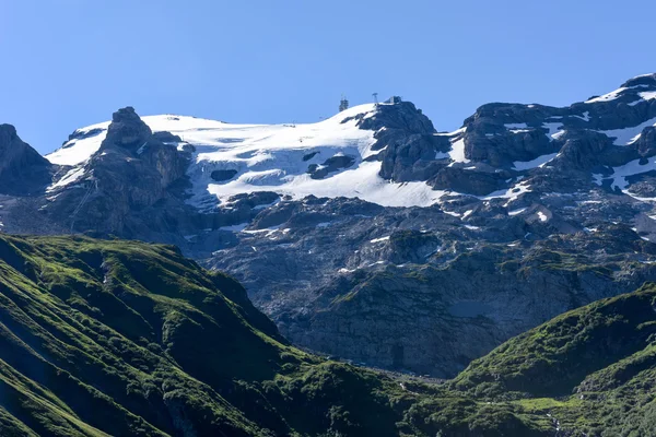 Гора Титлис над Энгельбергом — стоковое фото