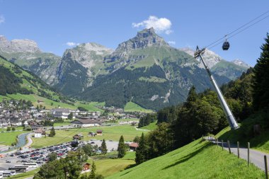 Teleferik Engelberg, İsviçre Alpleri üzerinde
