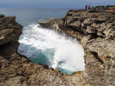 Şeytan'ın gözyaşı Nusa Lembongan üzerinde