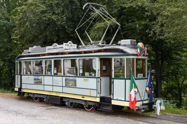 Viejo tranvía Biella - Oropa en el Piamonte — Foto de Stock