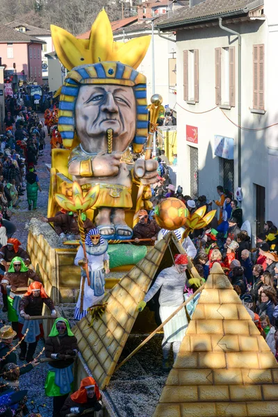 Gente en el carnaval de Tesserete en Suiza —  Fotos de Stock