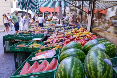Taze meyve ve sebze Pazar Lugano, İsviçre