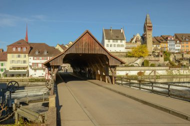 Bremgarten, İsviçre - 15 Kasım 2020: İsviçre 'nin tarihi Bremgarten kenti
