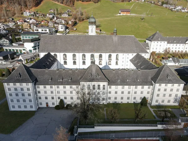 Αεροφωτογραφία Στο Μοναστήρι Του Engelberg Στις Ελβετικές Άλπεις — Φωτογραφία Αρχείου
