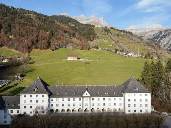 Vista Aérea Convento Engelberg Los Alpes Suizos —  Fotos de Stock