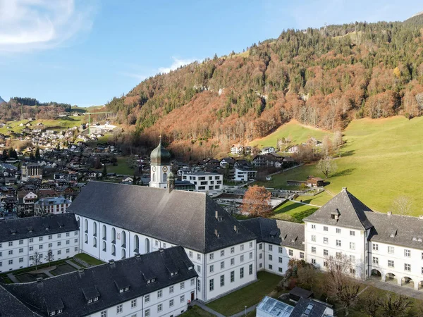 Vista Aérea Convento Engelberg Sobre Alpes Suíços — Fotografia de Stock