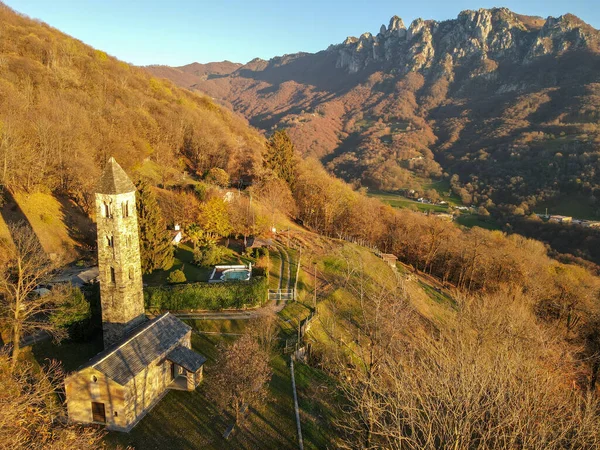 Veduta Aerea Della Chiesa San Martino Sulla Valle Colla Vicino — Foto Stock