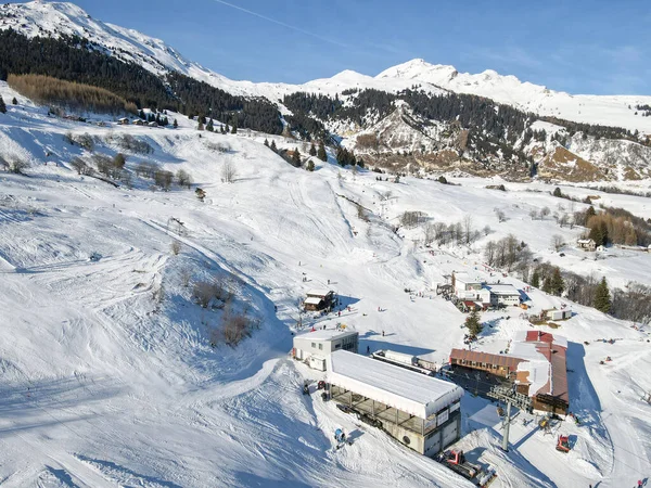 Nara Switzerland December 2020 People Skiing Slopes Nara Swiss Alps — Zdjęcie stockowe