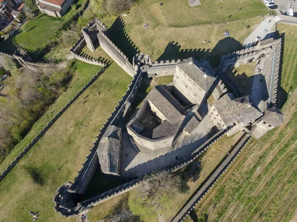 Veduta Aerea Sul Castello Montebello Bellinzona Sulle Alpi Svizzere Patrimonio — Foto Stock