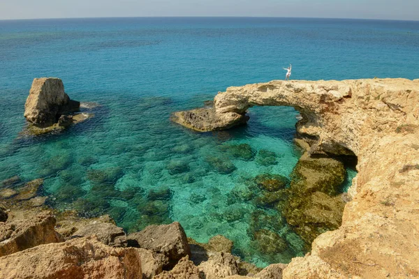 Ayia Napa Cyprus May 2021 Tourists Lover Bridge Ayia Napa — Stock Photo, Image