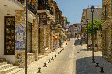 Lefkara, Kıbrıs - 14 Mayıs 2021: Kıbrıs 'taki Lefkara köyünde ara sokak