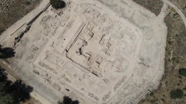 Kıbrıs adasındaki Saranta Kolones harabeleri