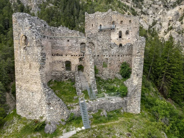 Ruínas Castelo Belfort Perto Brienz Nos Alpes Suíços — Fotografia de Stock