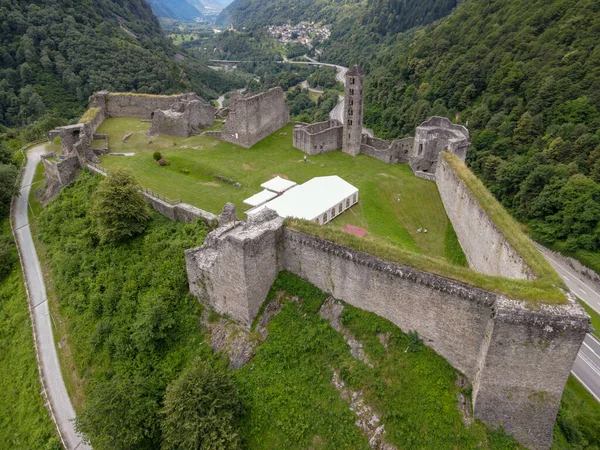 Drone Vista Sul Castello Mesocco Sulle Alpi Svizzere — Foto Stock