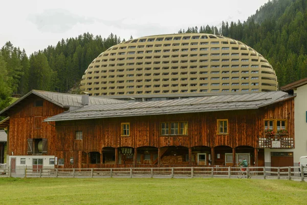 Davos Switzerland July 2021 Traditional House Front Modern Hotel Intercontinental — Stock Photo, Image