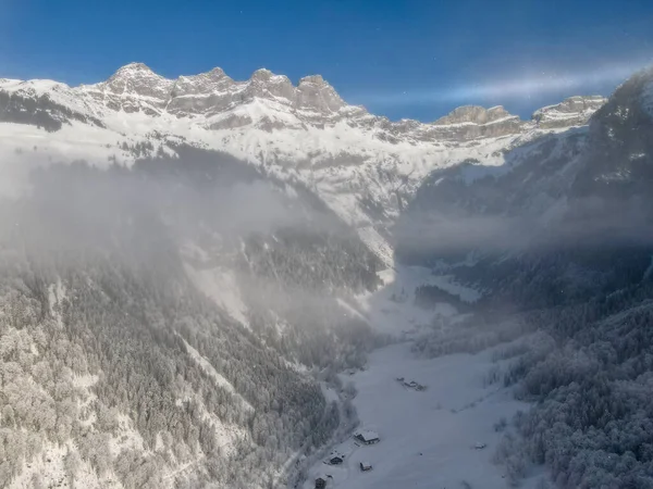 Vista Paisagem Inverno Aldeia Engelberg Nos Alpes Suíços — Fotografia de Stock