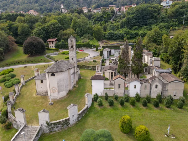 Drönare Utsikt Över Saint Filiberto Kyrkan Vid Pella Sjön Orta — Stockfoto