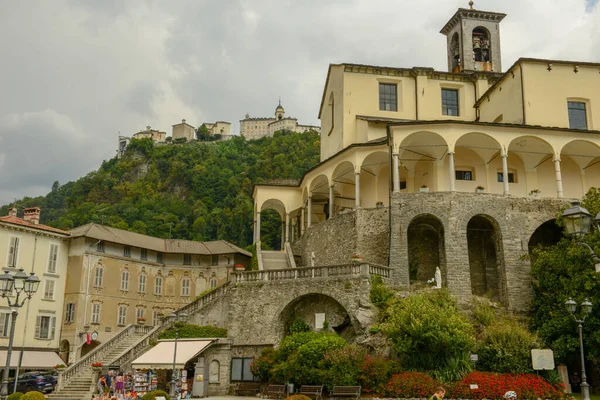 Varallo Włochy Września 2021 Kościół Gaudenzio Sanktuarium Najświętszej Góry Tle — Zdjęcie stockowe