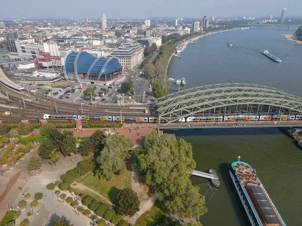 Drone Vista Alla Stazione Ferroviaria Ponte Colonia Germania — Foto Stock