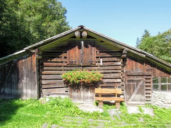 Chalet rurale nel villaggio di Engelberg — Foto Stock