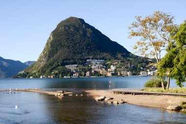 bay lake Lugano İsviçre üzerinde