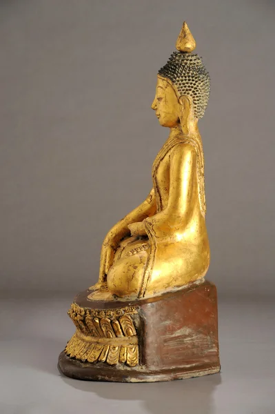 Burmese statue of Buddha — Stock Photo, Image