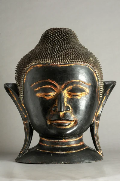 Statue von Buddhas Kopf — Stockfoto