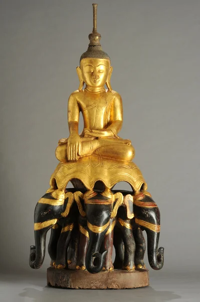 Burmesische Buddha-Statue — Stockfoto