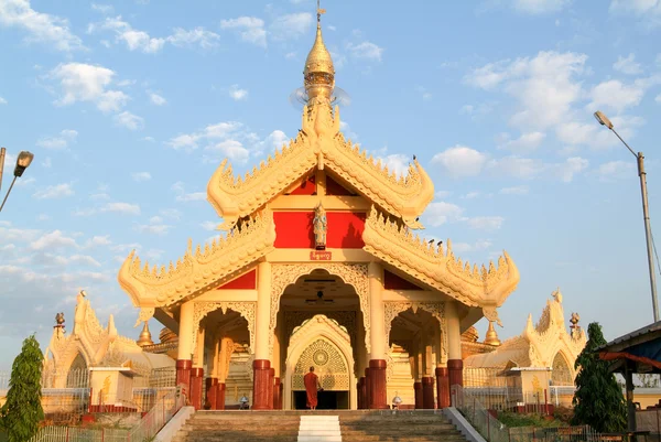 Maha Wizaya Paya pagoda w Yangon — Zdjęcie stockowe