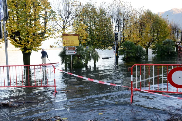 Inundation of lake Maggiore at Locarno — Stock Photo, Image