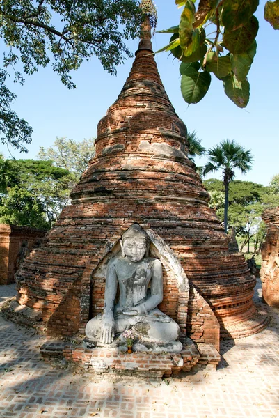 Detalle del Monasterio de Bagaya en la antigua ciudad de Innwa (Ava — Foto de Stock