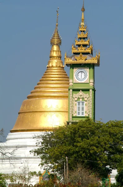 Wkrótce U Ponya Shin pagoda w Sagaing — Zdjęcie stockowe