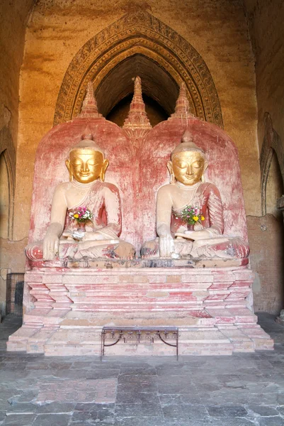 Статуи Будды — стоковое фото