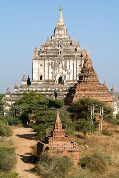 Thatbyinnyu chrám v archeologickém Bagan — Stock fotografie