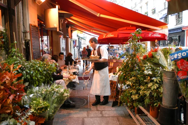 Restaurante calle de París — Foto de Stock