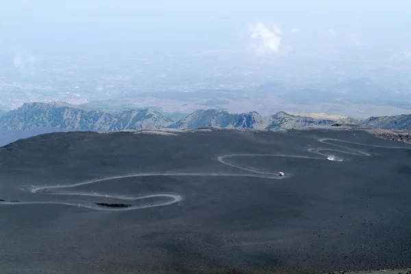 Raod al vulcano dell'Etna sulla Sicilia — Foto Stock