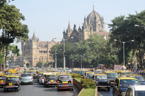 Chhatrapati Shivaji Terminus dawniej Victoria station w Bombaju — Zdjęcie stockowe