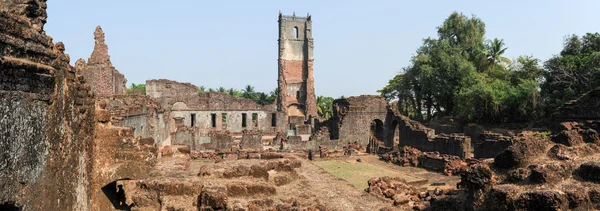 Ruinen der Klosteranlage St. Augustin in der Altstadt von Goa — Stockfoto