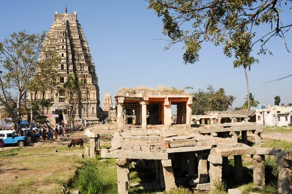 Blick auf den Shiva-virupaksha Tempel in Hampi, Indien — Stockfoto