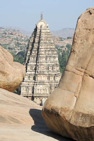 Vue du temple Shiva-Virupaksha à Hampi, Inde — Photo